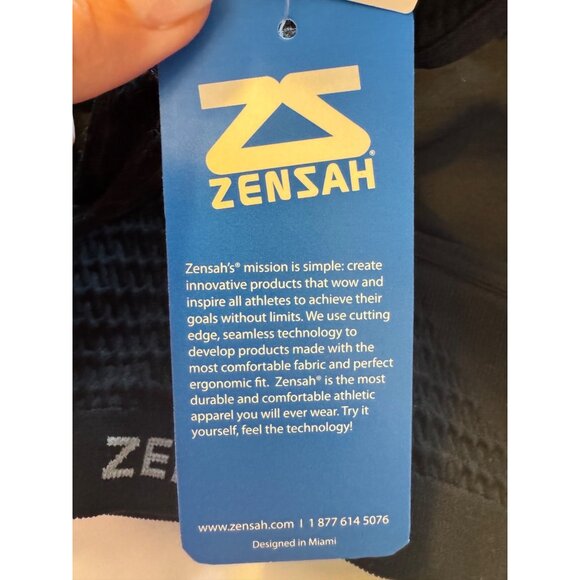 Zensah Seamless Sport Bra Size S/M Black 32 ABC - 34AB Smocked Stretch NWT $48 - Picture 4 of 8